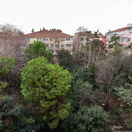 Charming Apartment Surrounded By Vibrant Attractions In Kadikoy Istanbul Exterior photo