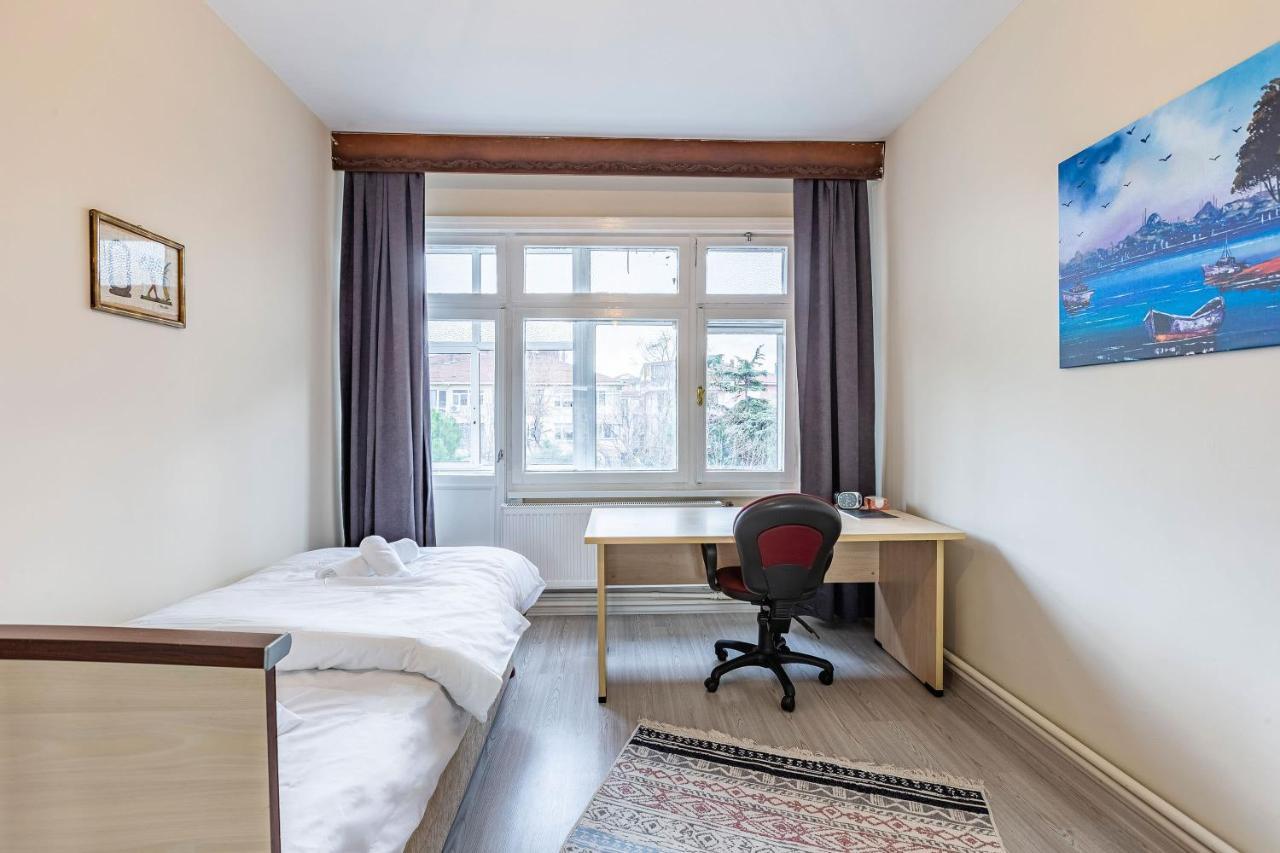 Charming Apartment Surrounded By Vibrant Attractions In Kadikoy Istanbul Exterior photo
