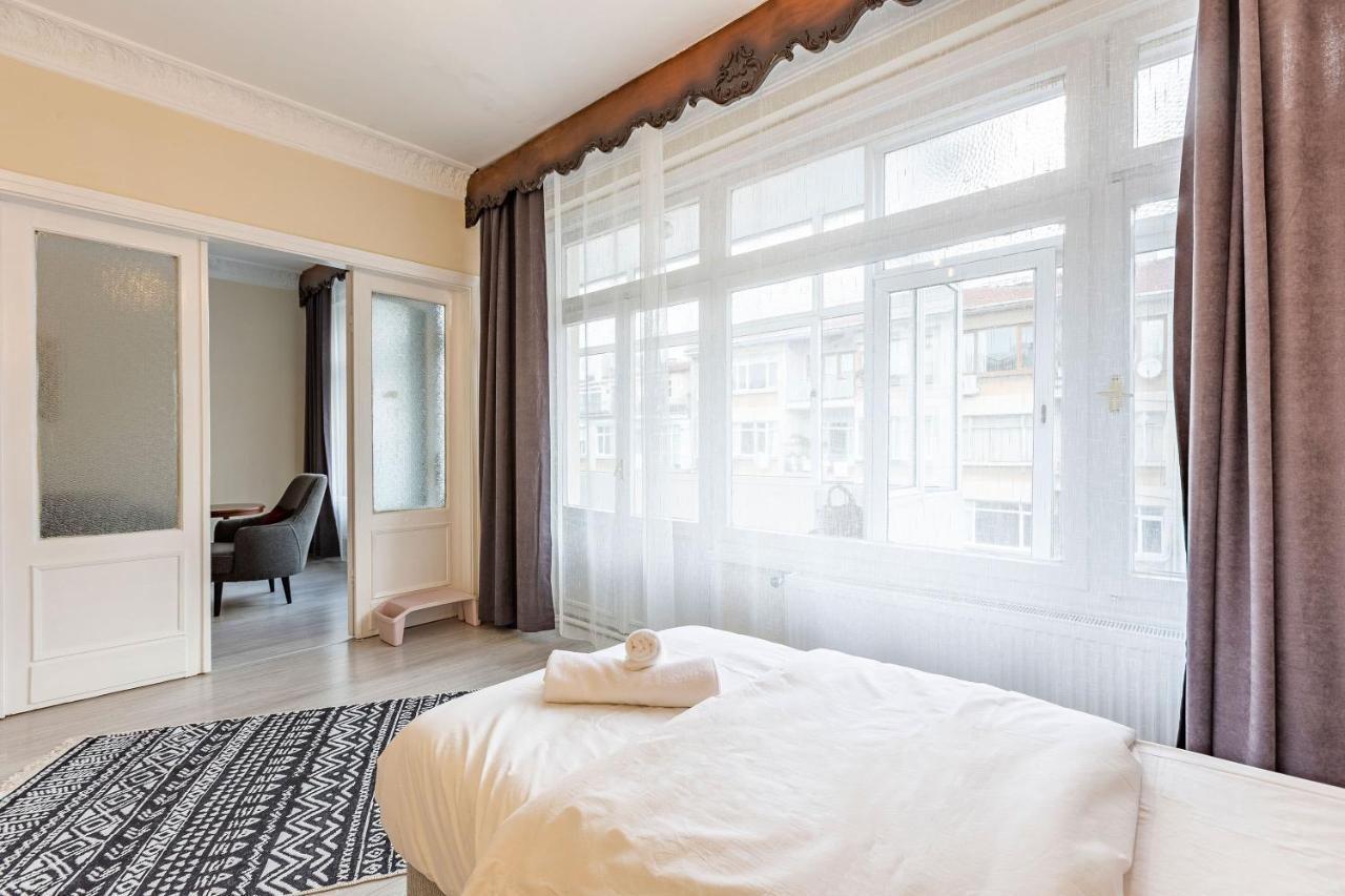 Charming Apartment Surrounded By Vibrant Attractions In Kadikoy Istanbul Exterior photo