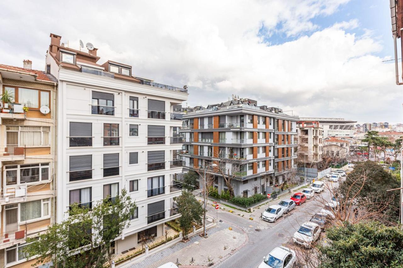 Charming Apartment Surrounded By Vibrant Attractions In Kadikoy Istanbul Exterior photo