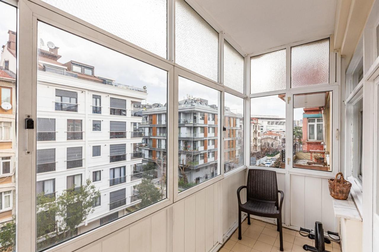 Charming Apartment Surrounded By Vibrant Attractions In Kadikoy Istanbul Exterior photo